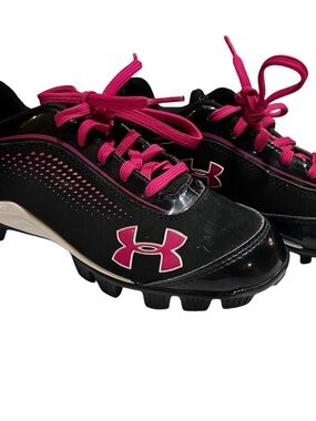 Under Armour Black Cleats with Pink Accents size 2 softball soccer rubber cleats